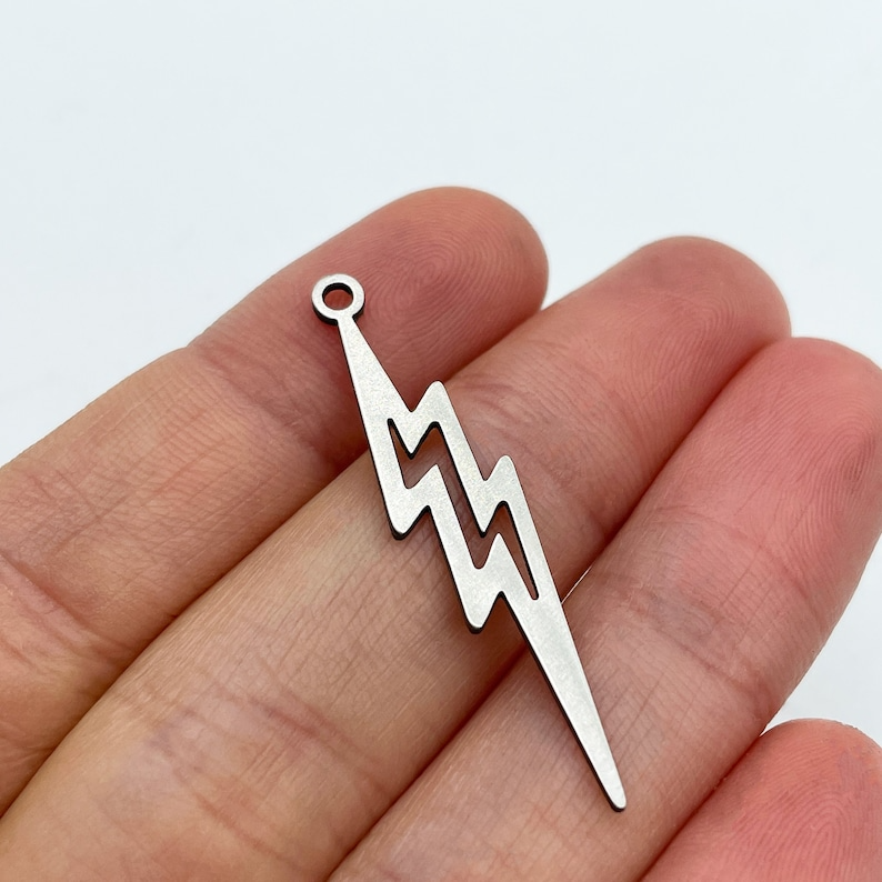 Stainless Steel Thunderbolt Bead Necklace – Minimalist Gift for Her